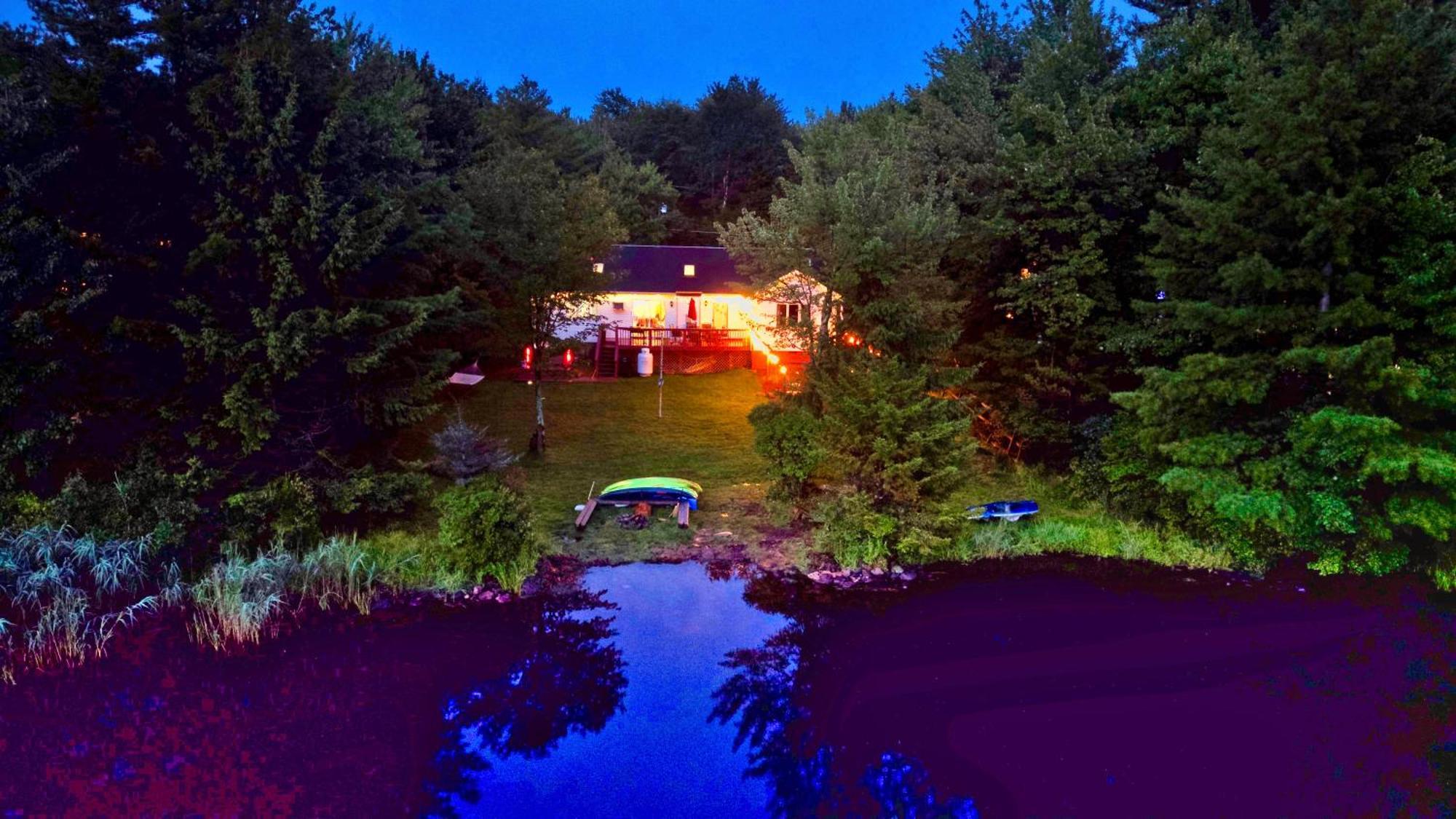 Zen Den - Pocono Lakefront With Hot Tub ! Pocono Summit Экстерьер фото